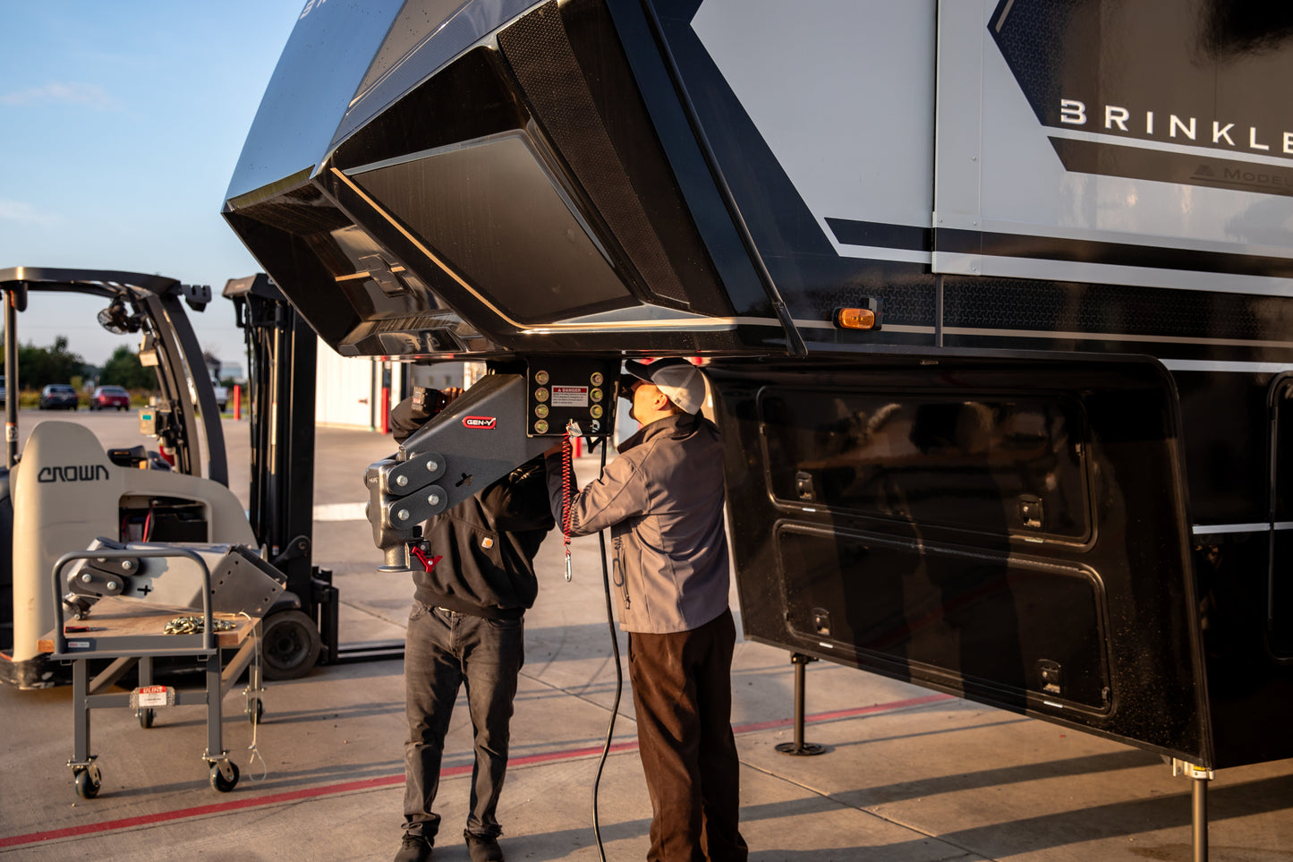 EXECUTIVE TORSION-FLEX 5th Wheel King Pin 1.5K-3.5K pin weight range 21K Towing GH-8040 - B2B Diesel and Gas Service