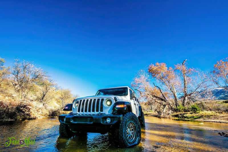 Oracle Jeep Wrangler JL Oculus Bi-LED Projector Headlights- Graphite Metallic - 5500K - B2B Diesel & Gas Service