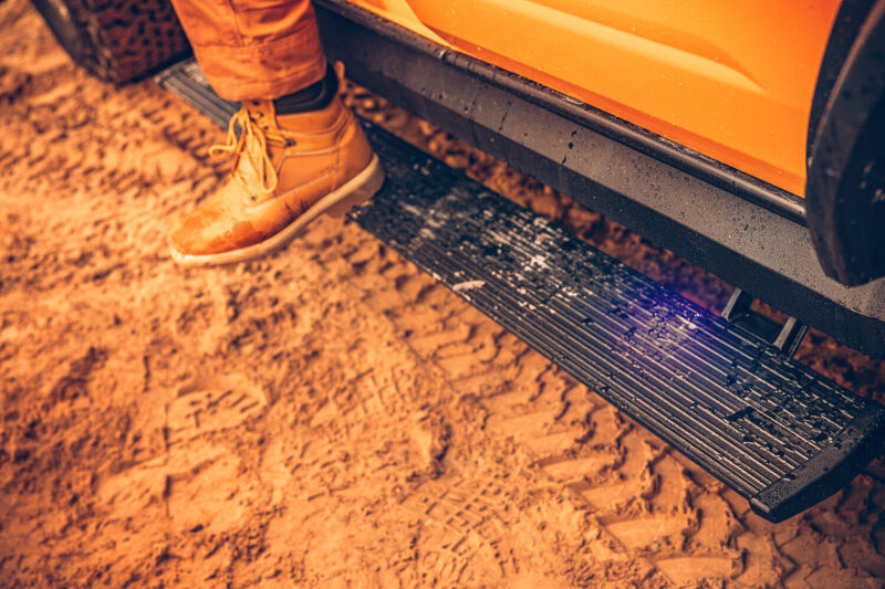 AMP Research 21-23 Ford Bronco 4 Door (Excl. Raptor) XL PowerStep - Black - B2B Diesel & Gas Service