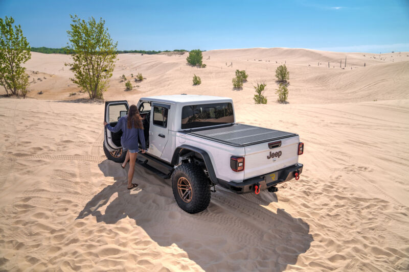 AMP Research 20-24 Jeep JT Gladiator (Launch/Overlnd/Rubicon/Sport/Sport S) PowerStep XL - Black - B2B Diesel & Gas Service
